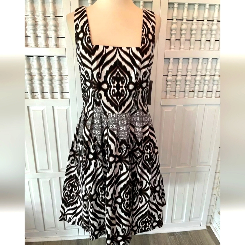 Eva Mendes Boho Chic, white, brown & black A-line fit & flare Sz8